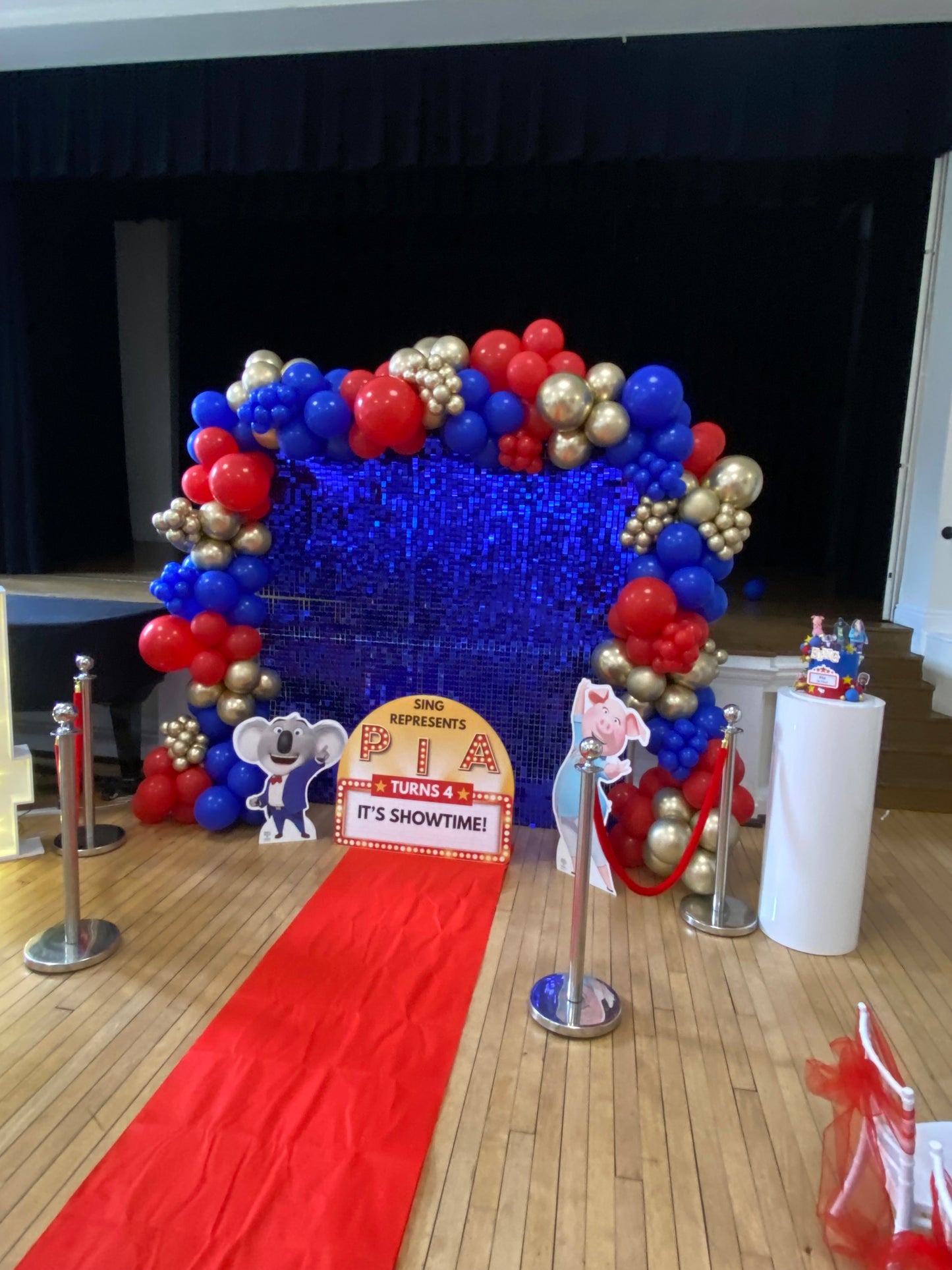 Sing full arch with cut outs