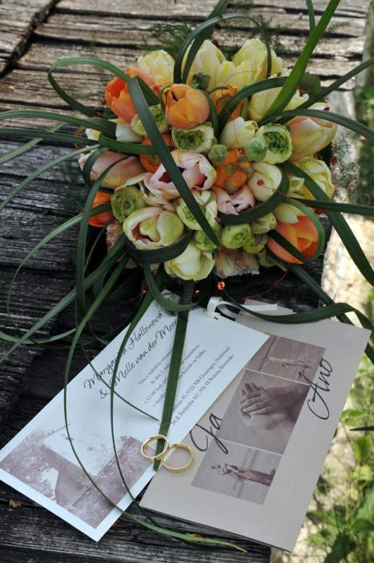 Wedding bouquet summery breeze